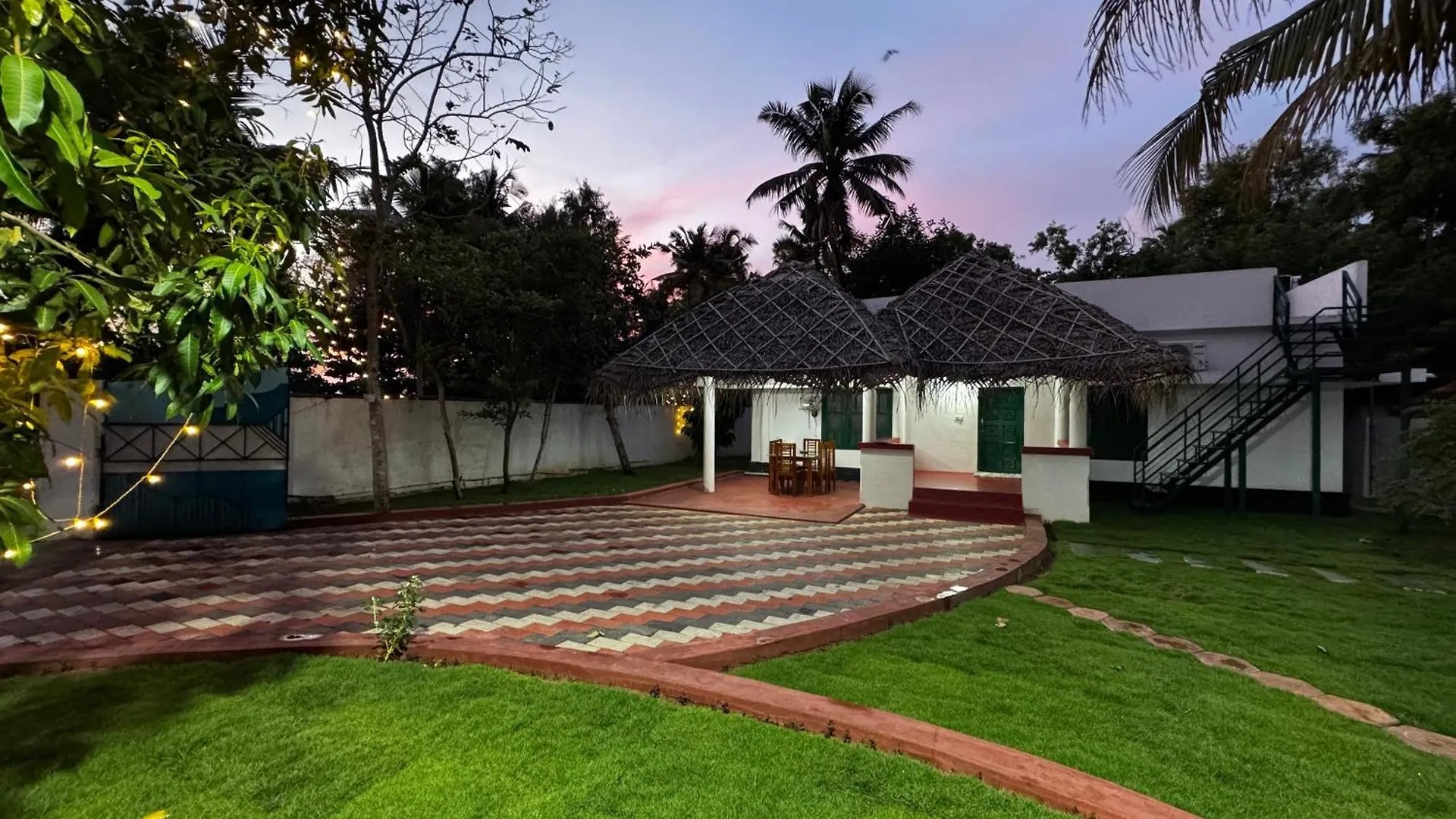 Beach Heaven By Azure Heaven Holidays - Whole House Mararikulam Casa vacanze